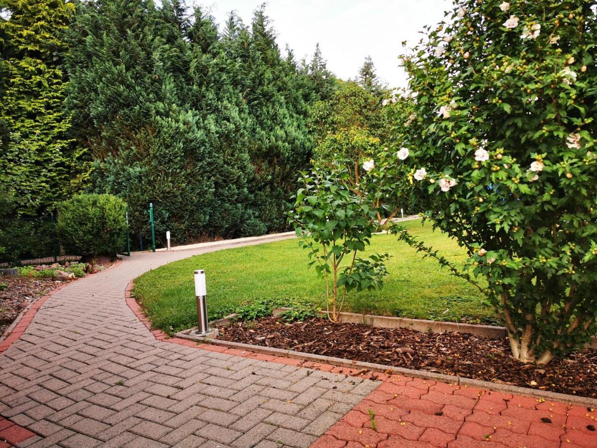 Ferienhaus Apartments Emmerthal Bagian luar foto